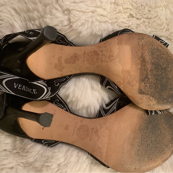 š„š„VERSACE Sandals Size 9 (Europe 40) - Picture 14 of 15